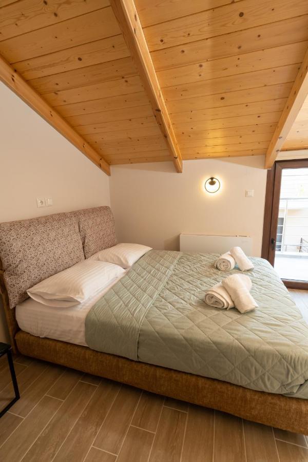 Comfy & Stylish Apt In Ioannina Apartment Екстериор снимка